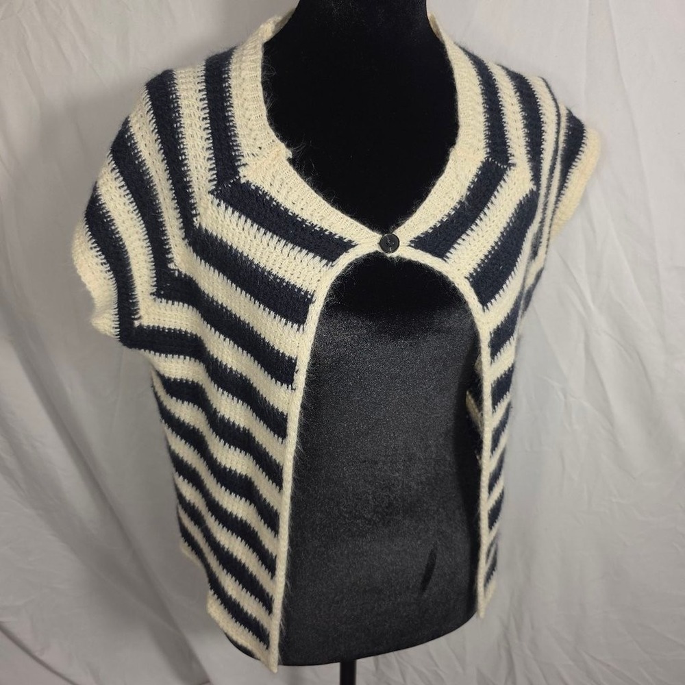 Shein Striped Knit Vest Women Size S Cream Black Excellent Fuzzy Single Button